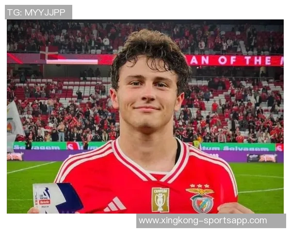 葡萄牙国家队宣布若昂内维斯受伤塔瓦雷斯紧急入选替补阵容 葡萄牙国家队宣布若昂内维斯受伤塔瓦雷斯紧急入选替补阵容