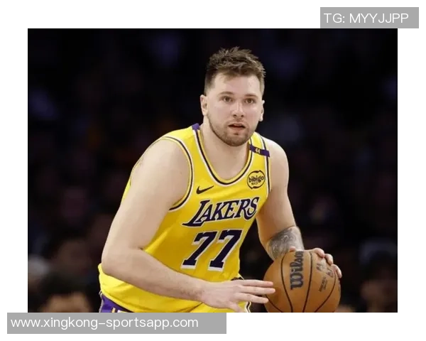 东契奇称赞斯玛特防守沟通能力强调队友们都愿意倾听他的意见